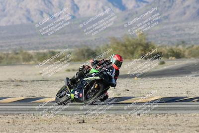 media/Dec-07-2025-CVMA (Sun) [[3e7d2de5dc]]/Race 16-Formula Middleweight/